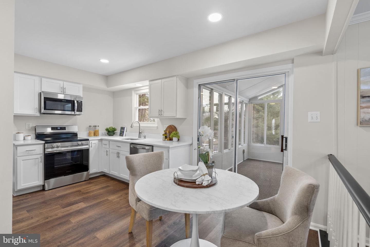 8 Seville Way photo 41