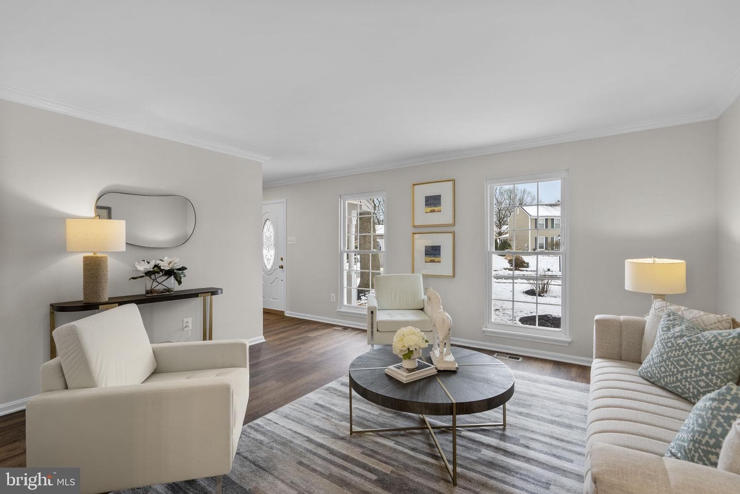 8 Seville Way photo 5