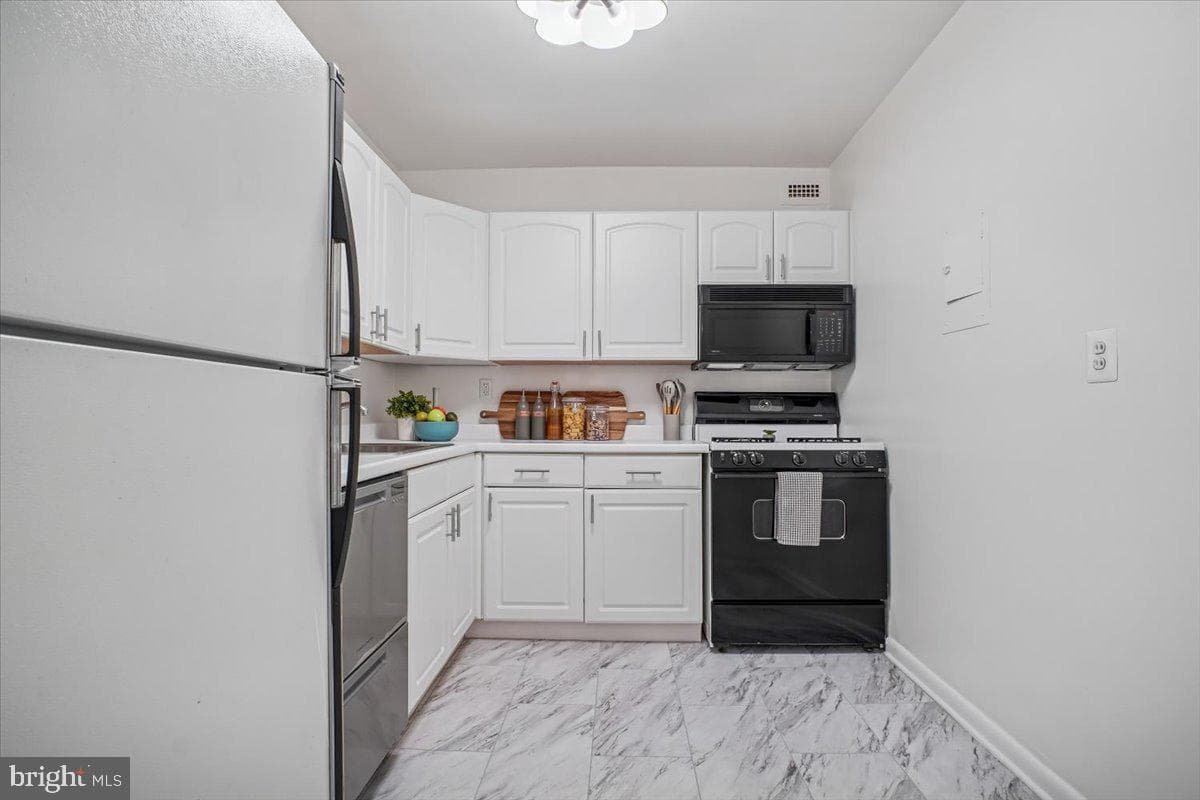 4977 Battery Lane #1-811 photo 15
