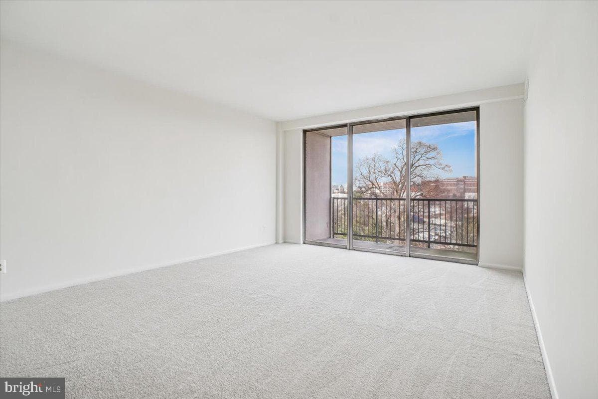 4977 Battery Lane #1-811 photo 5