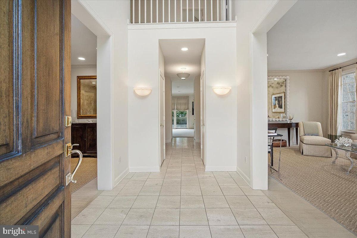 10409 Democracy Lane photo 2