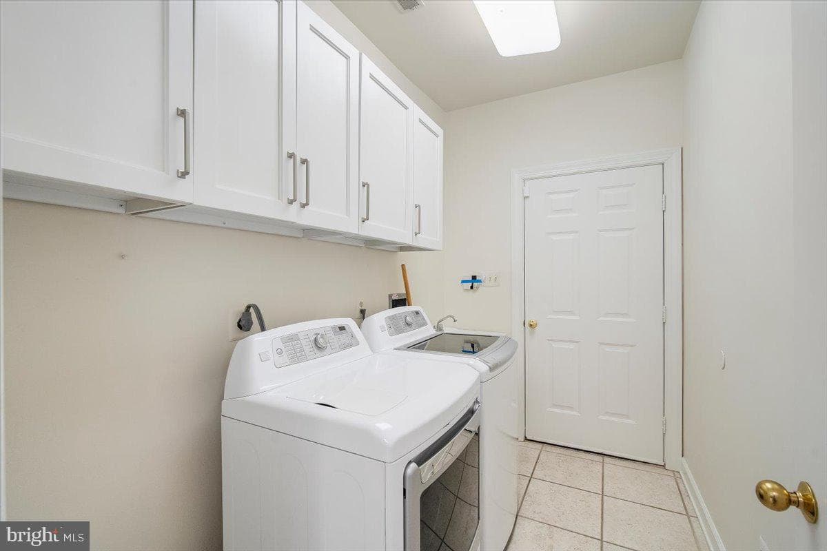 10409 Democracy Lane photo 24