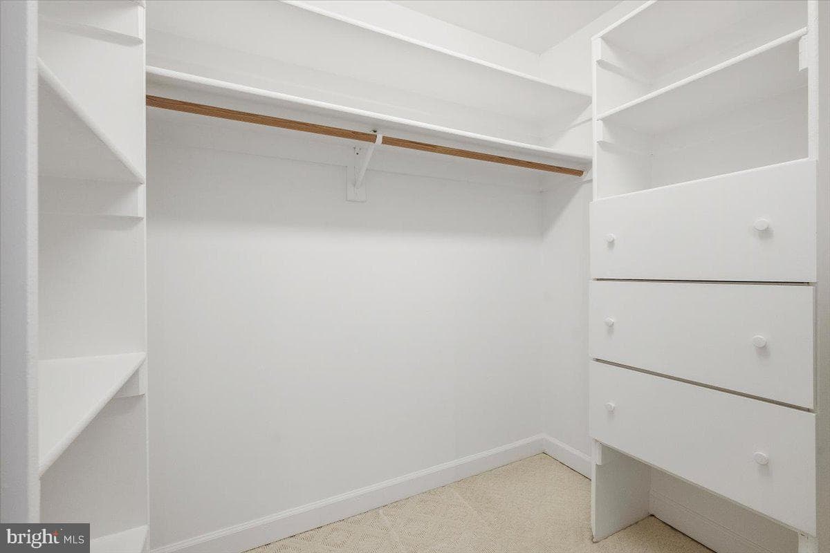 10409 Democracy Lane photo 32