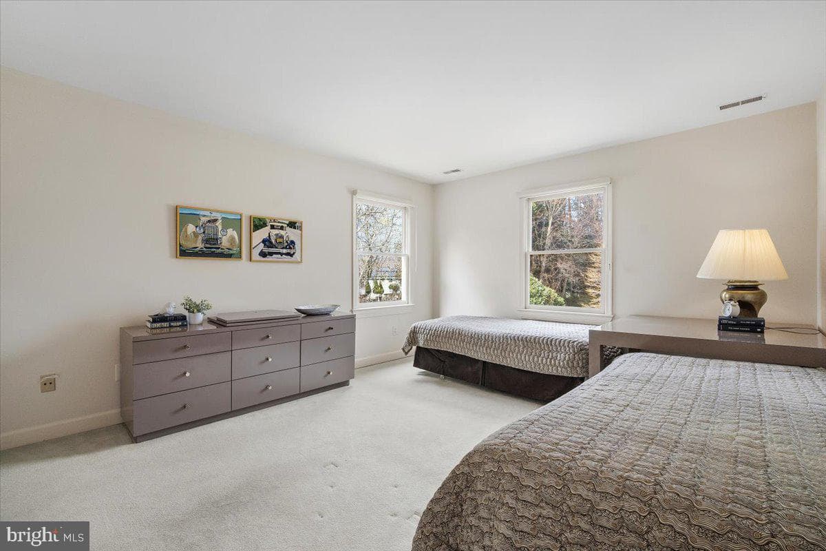 10409 Democracy Lane photo 37