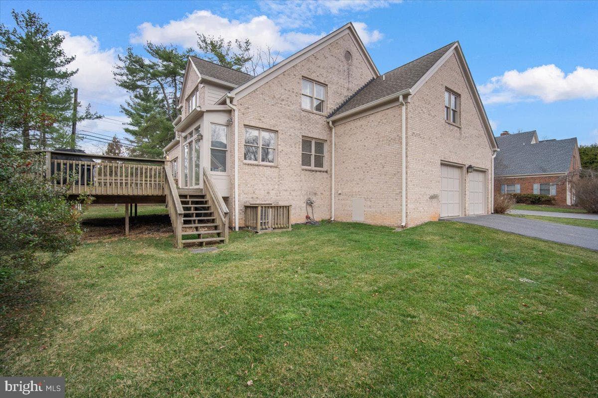 10409 Democracy Lane photo 58