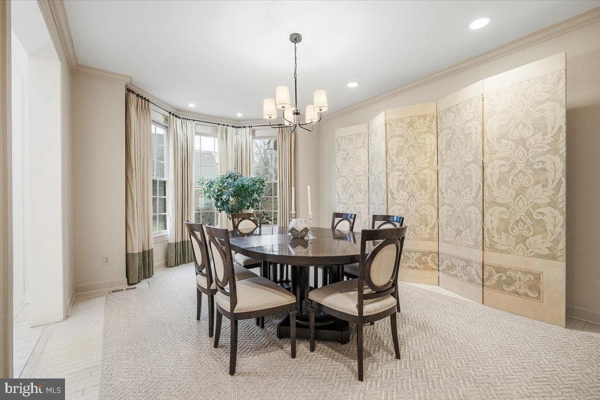 10409 Democracy Lane photo 8