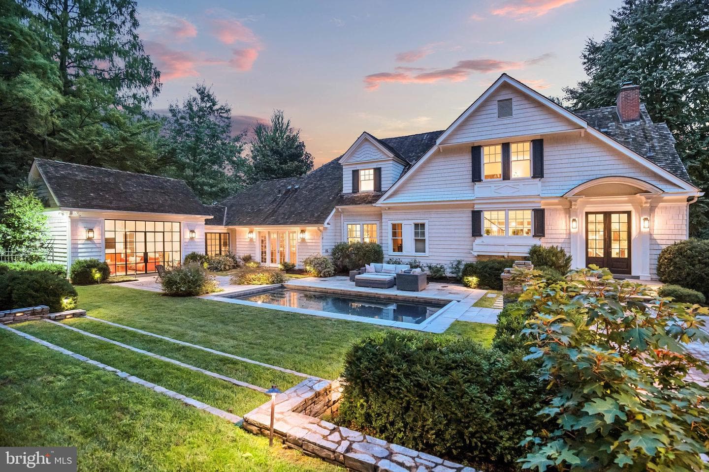 5904 Bradley Boulevard, Bethesda