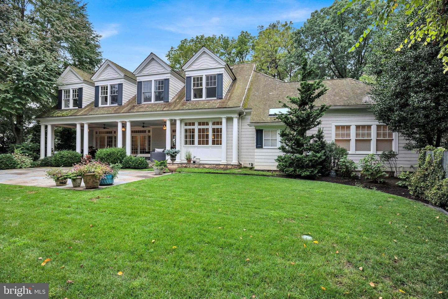 5904 Bradley Boulevard photo 3