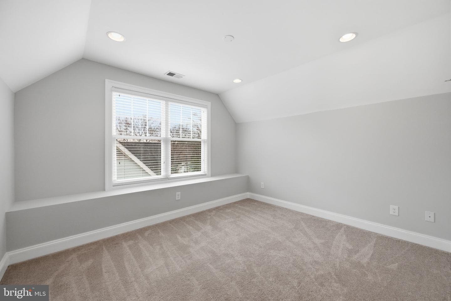 9705 Montauk Avenue photo 43