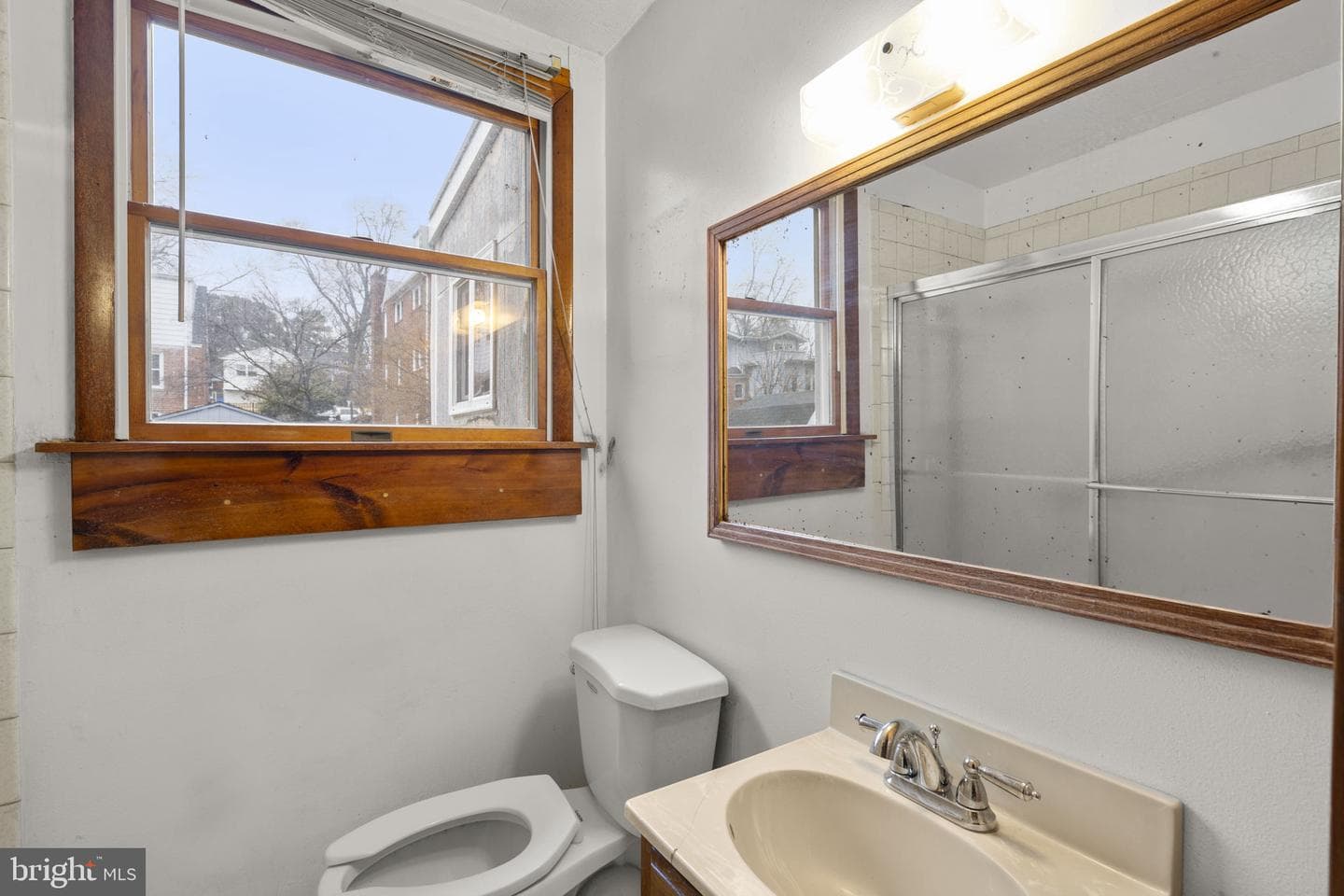 9910 Lorain Avenue photo 23