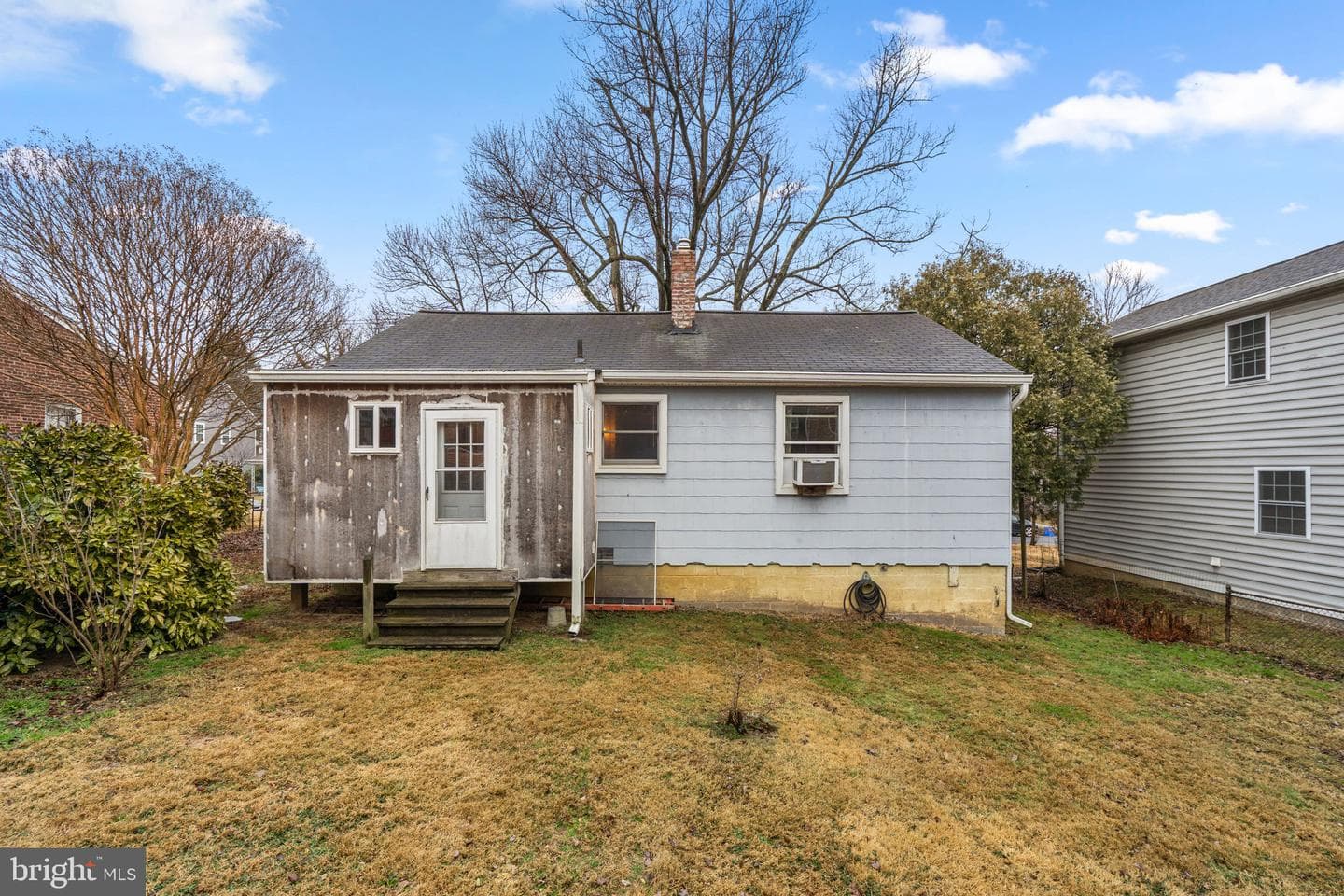 9910 Lorain Avenue photo 24