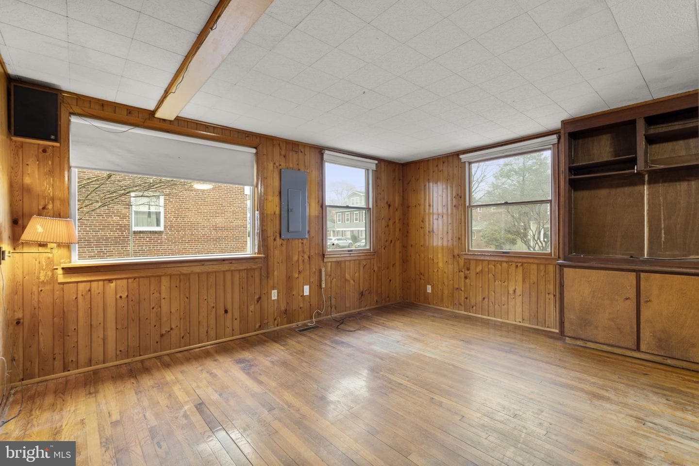 9910 Lorain Avenue photo 3