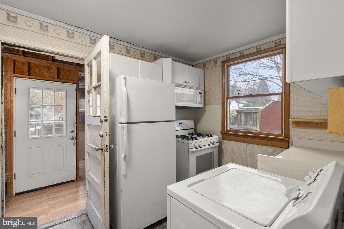 9910 Lorain Avenue photo 8