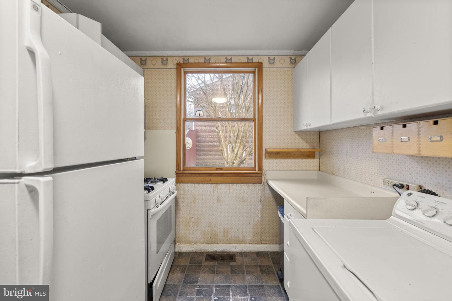 9910 Lorain Avenue photo 9