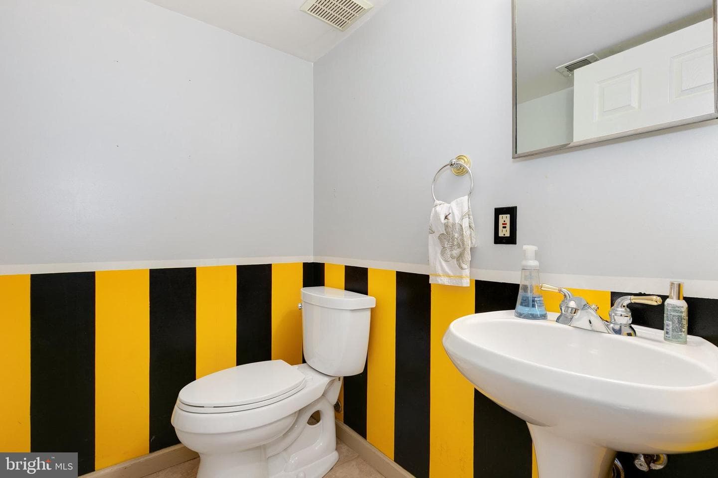14312 Morton Hall Road photo 26