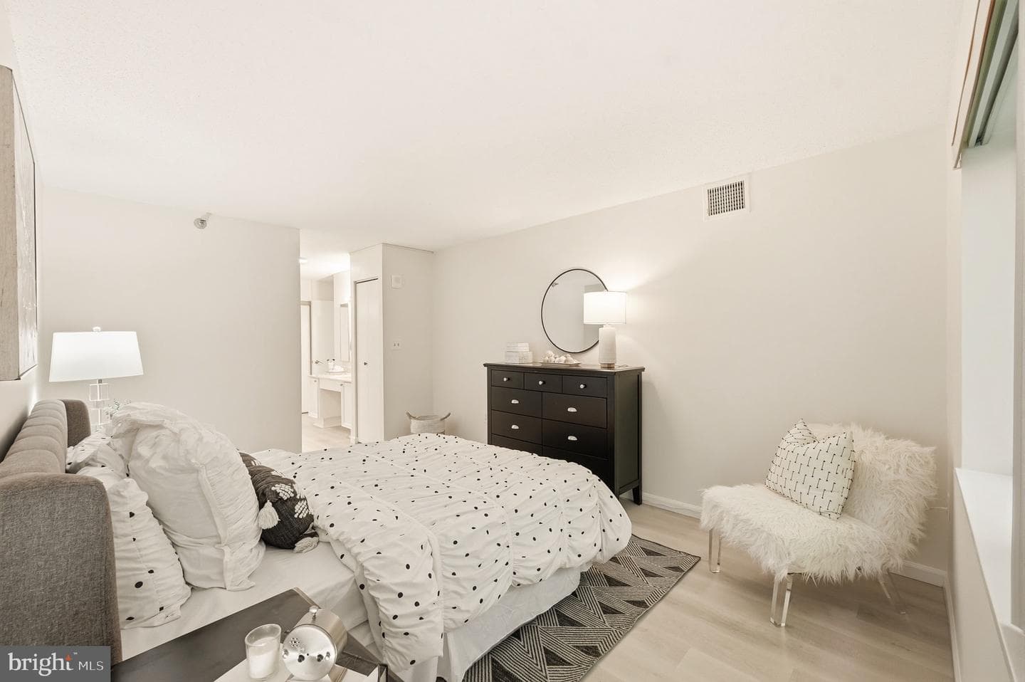 15100 Interlachen Drive #4-206 photo 12