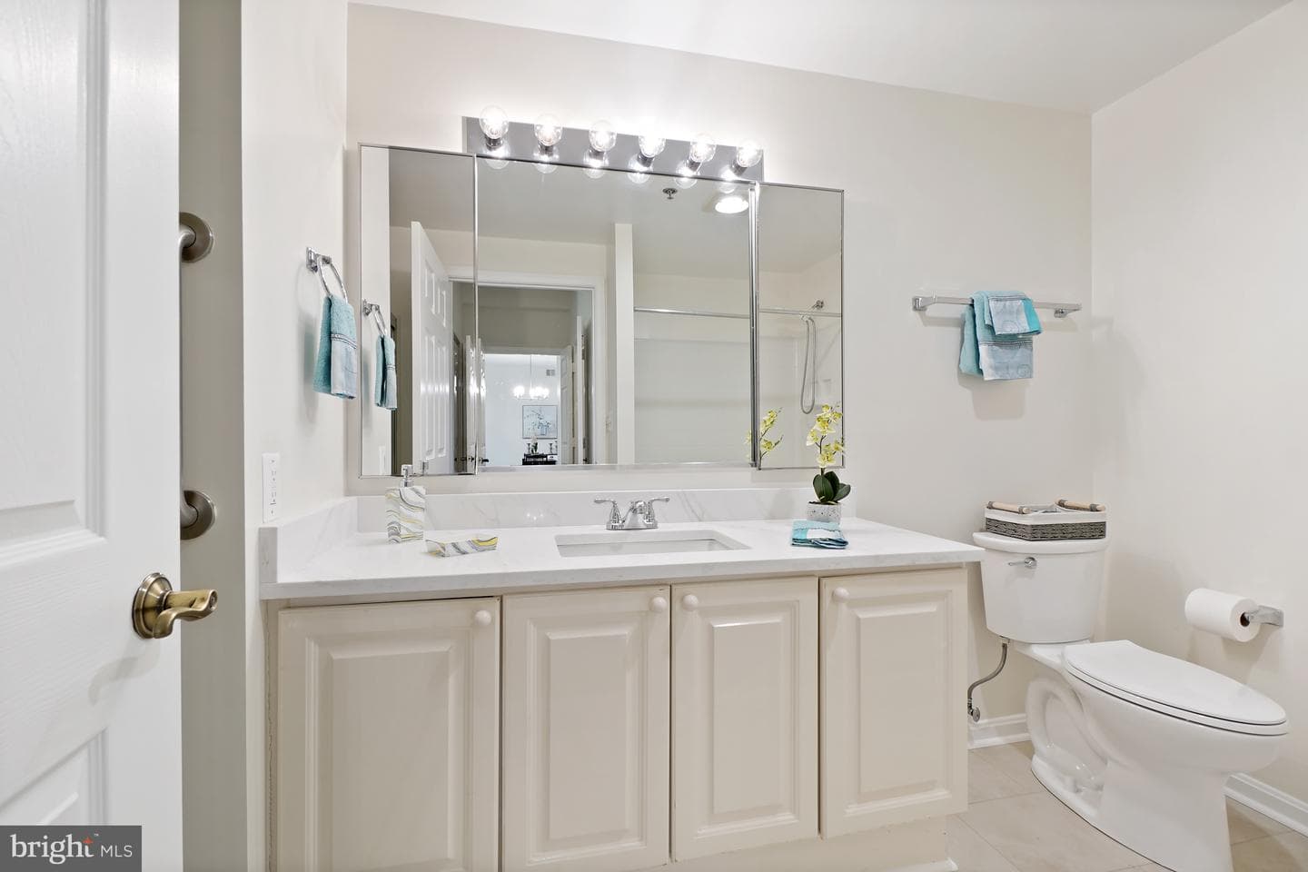 2904 N Leisure World Boulevard #403 photo 15