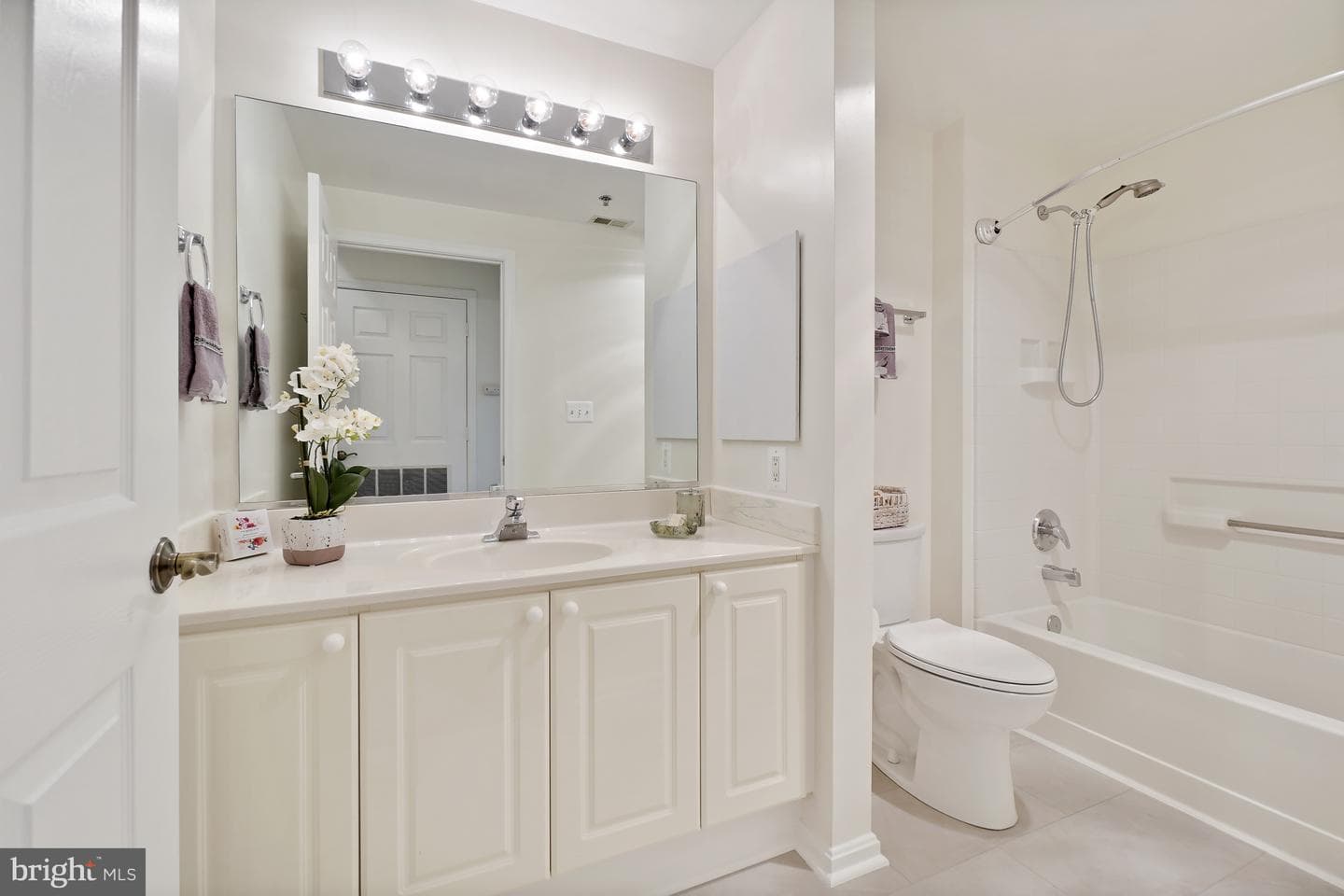 2904 N Leisure World Boulevard #403 photo 22