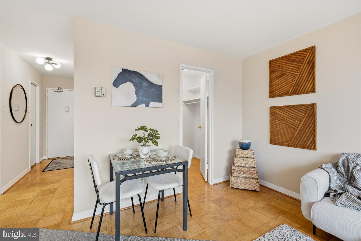 1900 Lyttonsville Road #1003 photo 10
