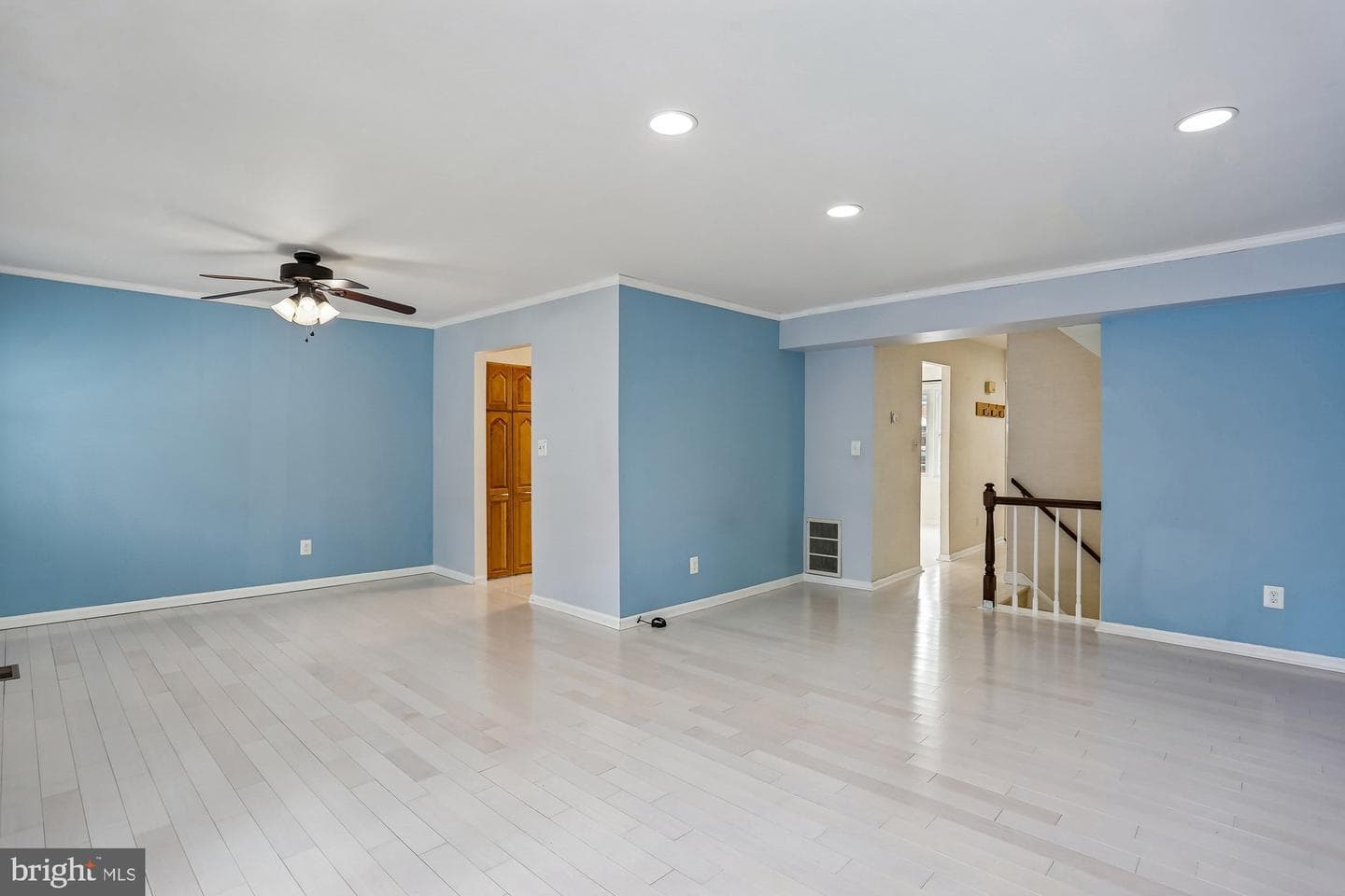 32 Oak Shade Road photo 6