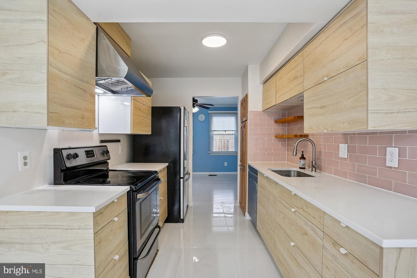 32 Oak Shade Road photo 9