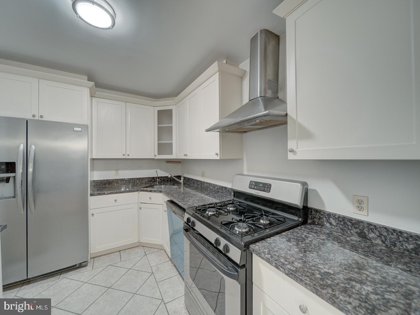 5101 River Road #411 photo 16