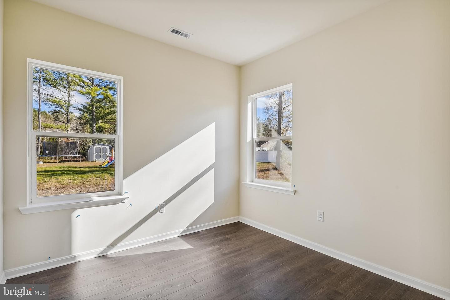15330 Hildegard Lane photo 17