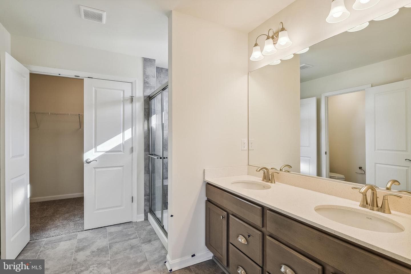 15330 Hildegard Lane photo 28