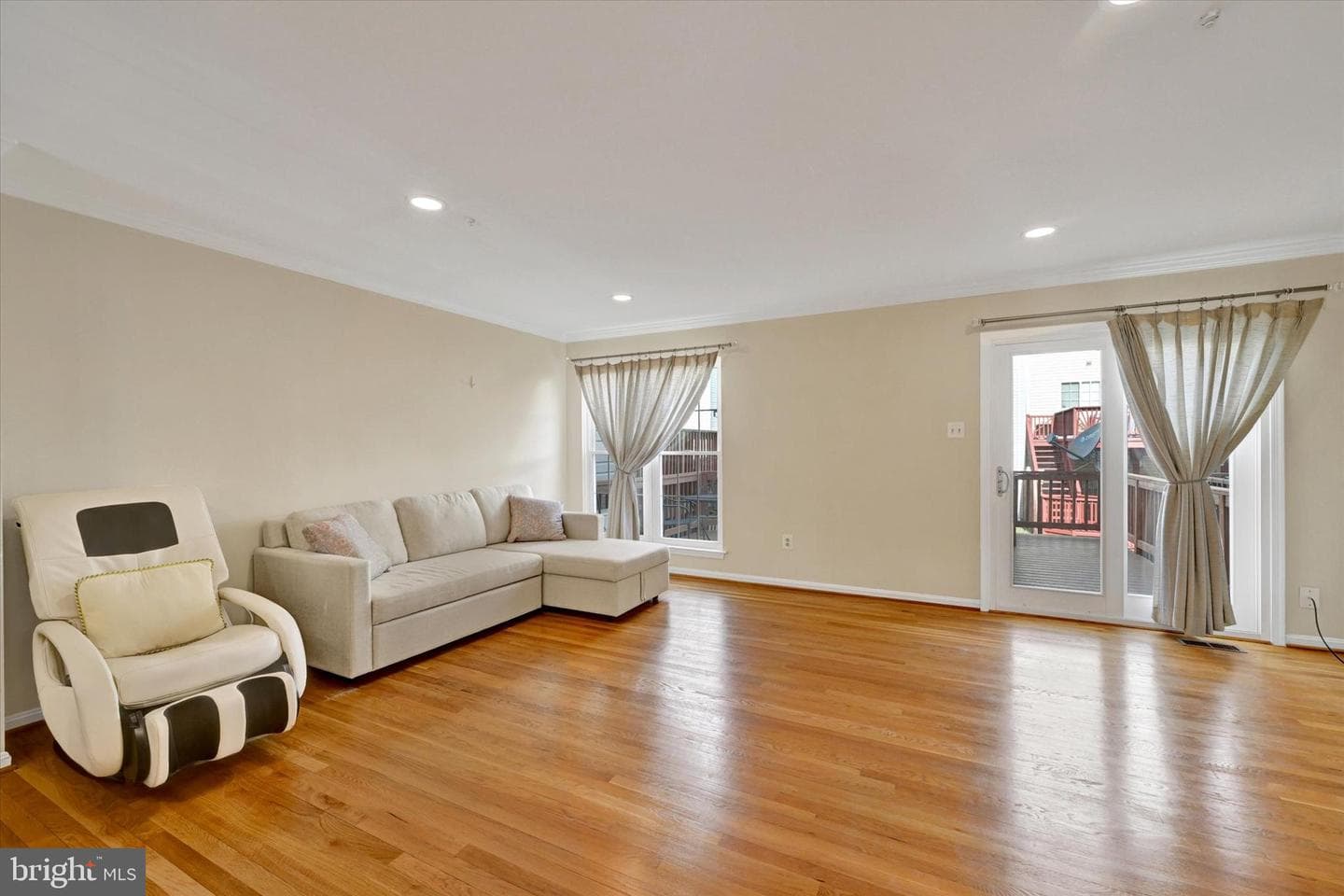 2331 Massanutten Drive photo 10