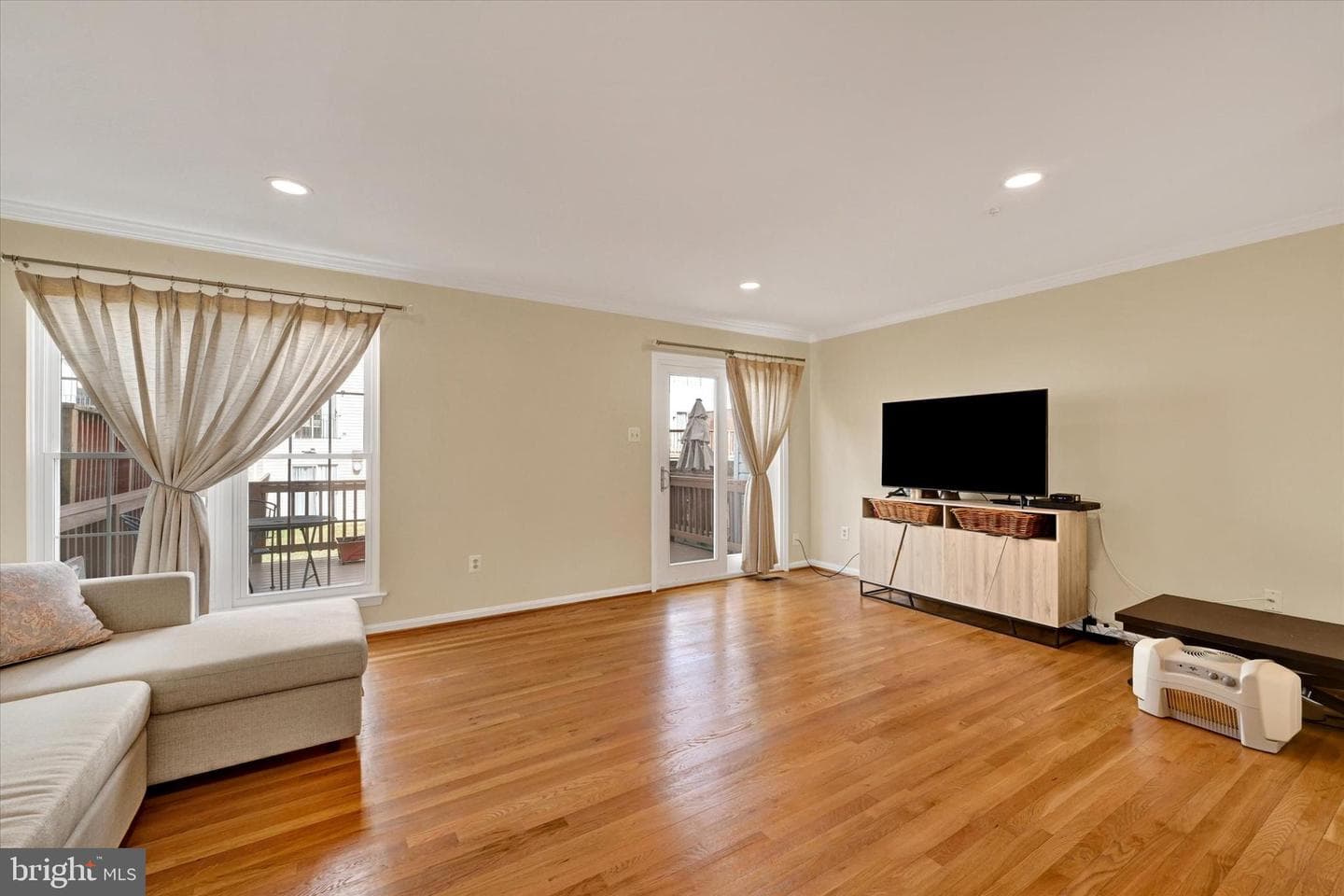 2331 Massanutten Drive photo 11