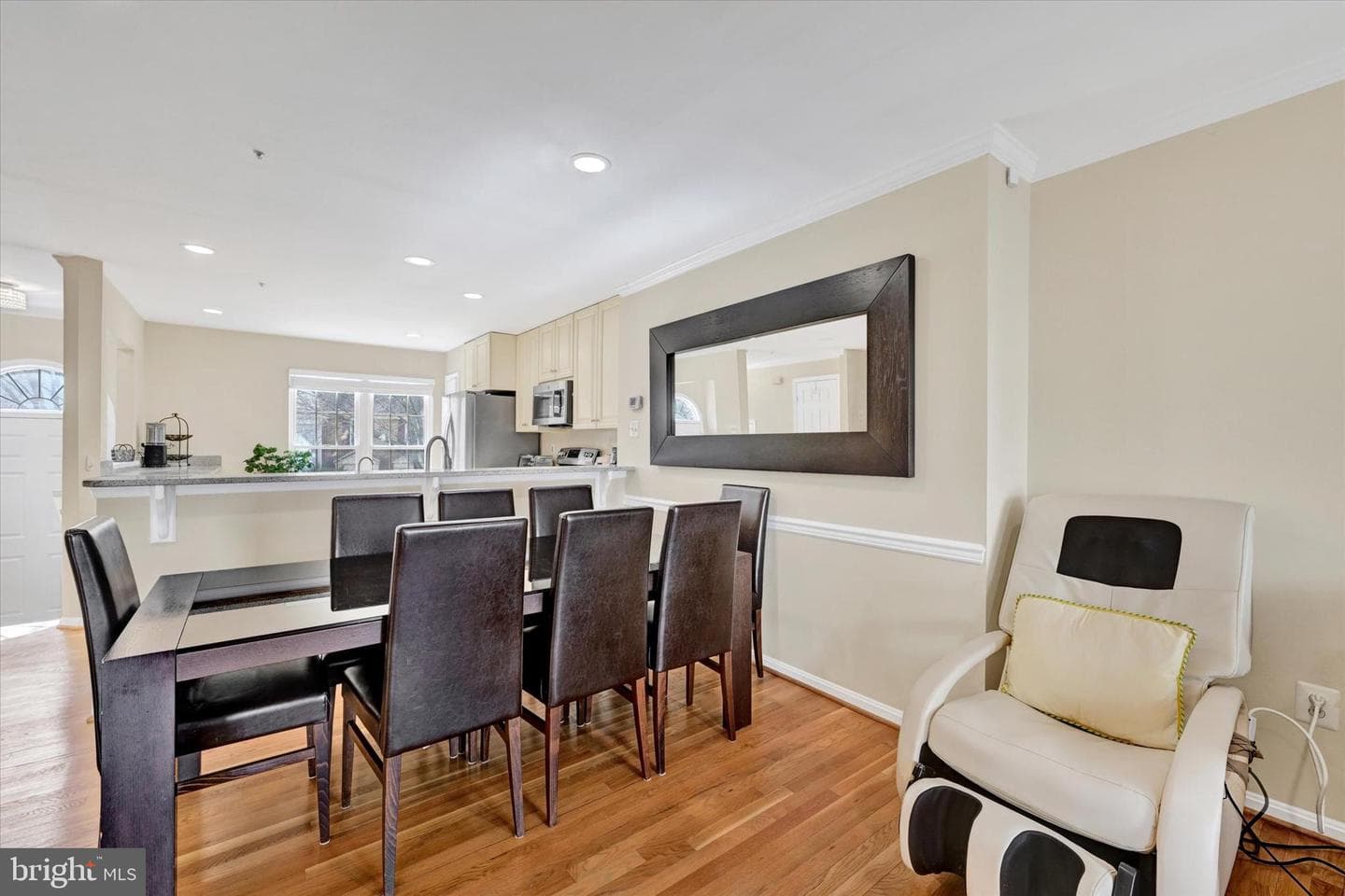 2331 Massanutten Drive photo 9