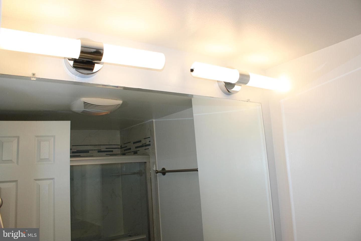 2301 Greenery Lane #103-5 photo 21