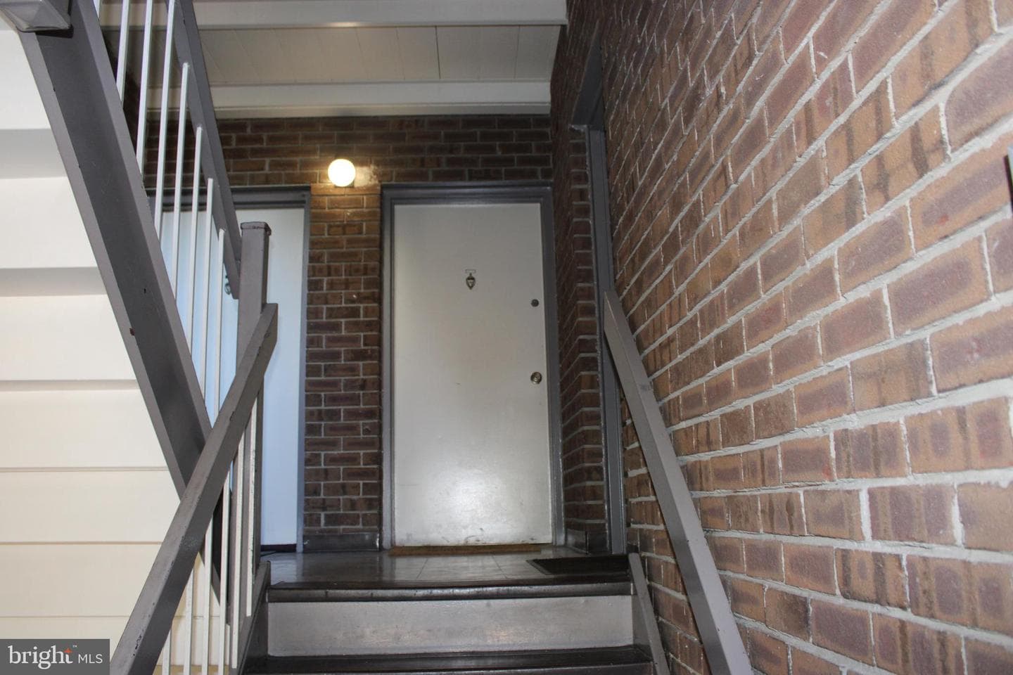 2301 Greenery Lane #103-5 photo 28