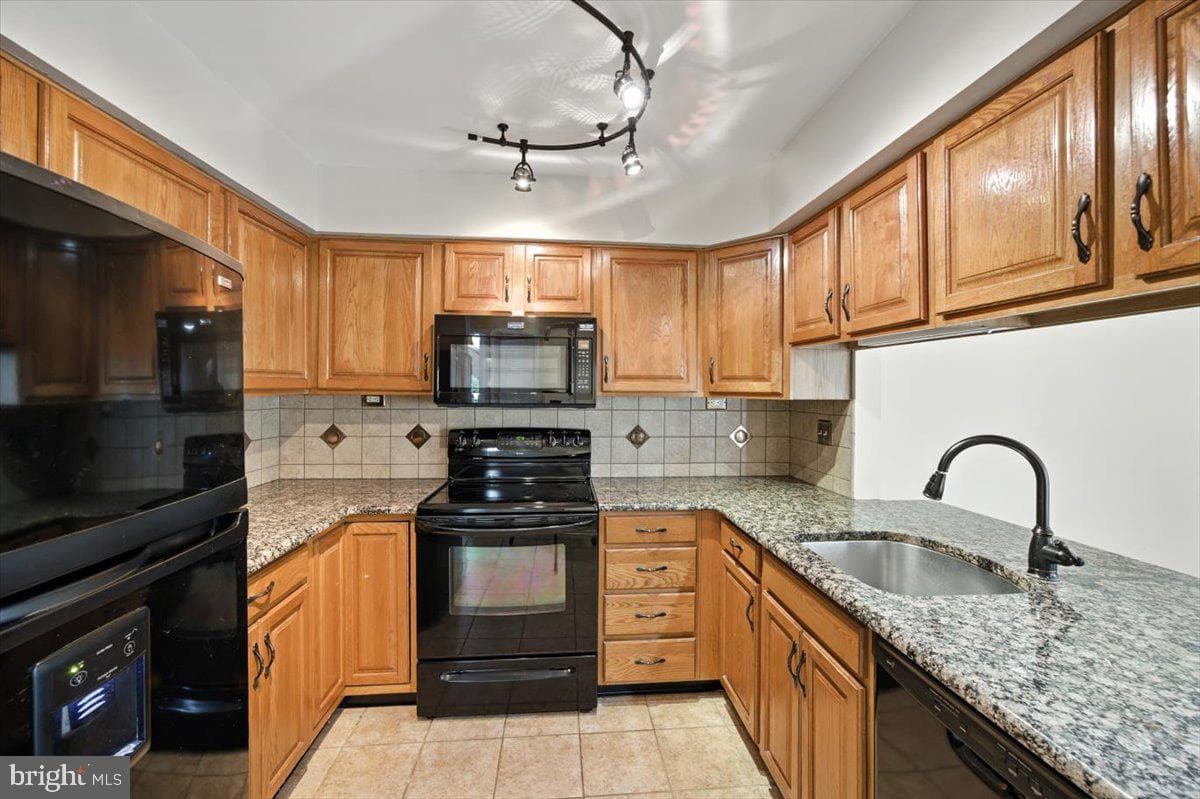 20314 Butterwick Way photo 10