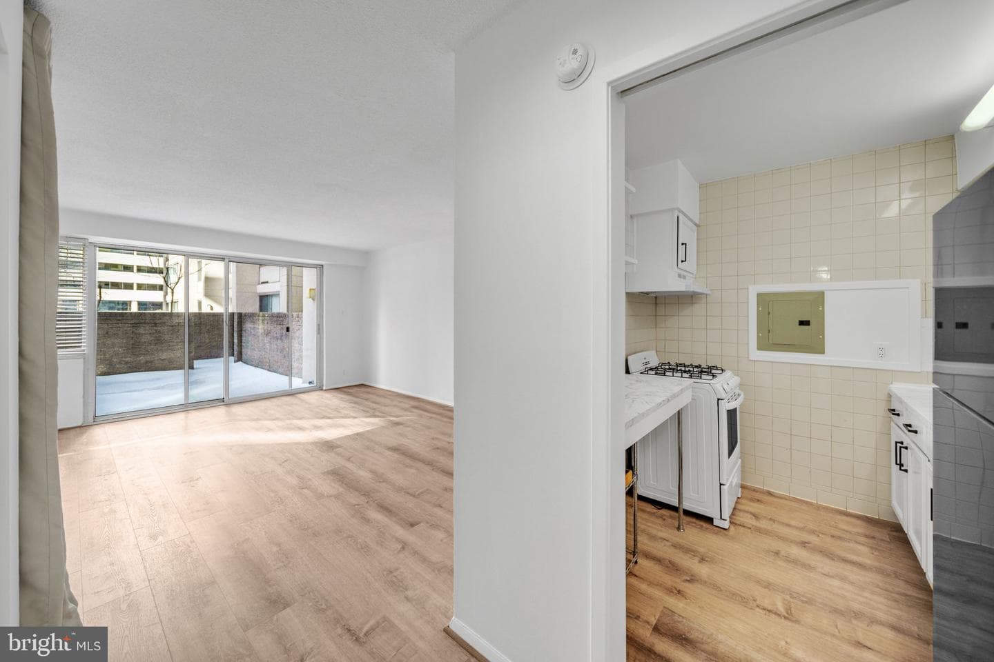 5500 Friendship Boulevard #818n photo 11