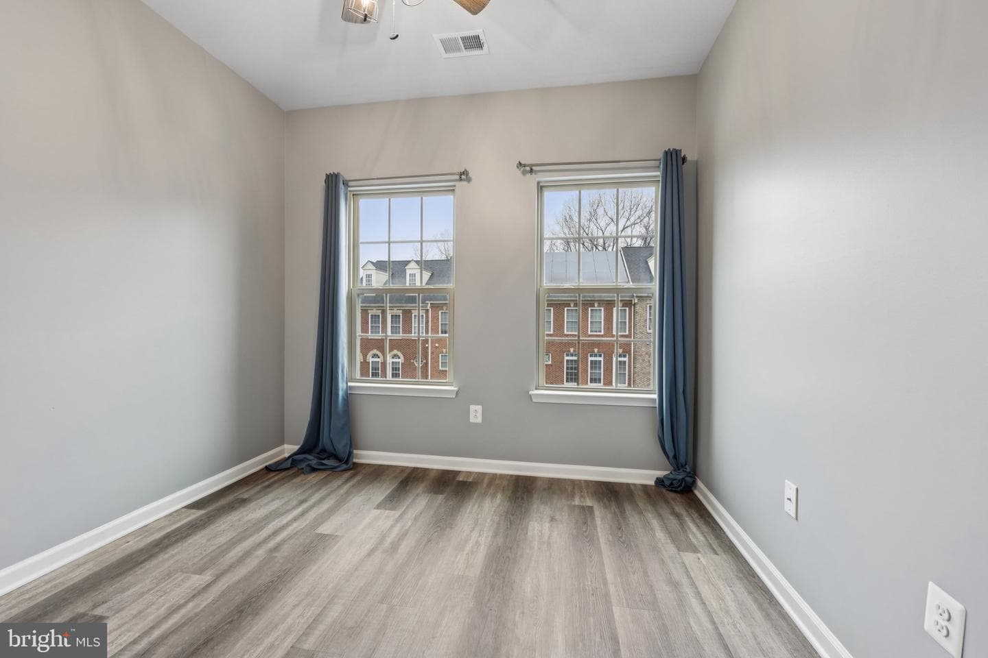 1605 Regent Manor Court photo 26