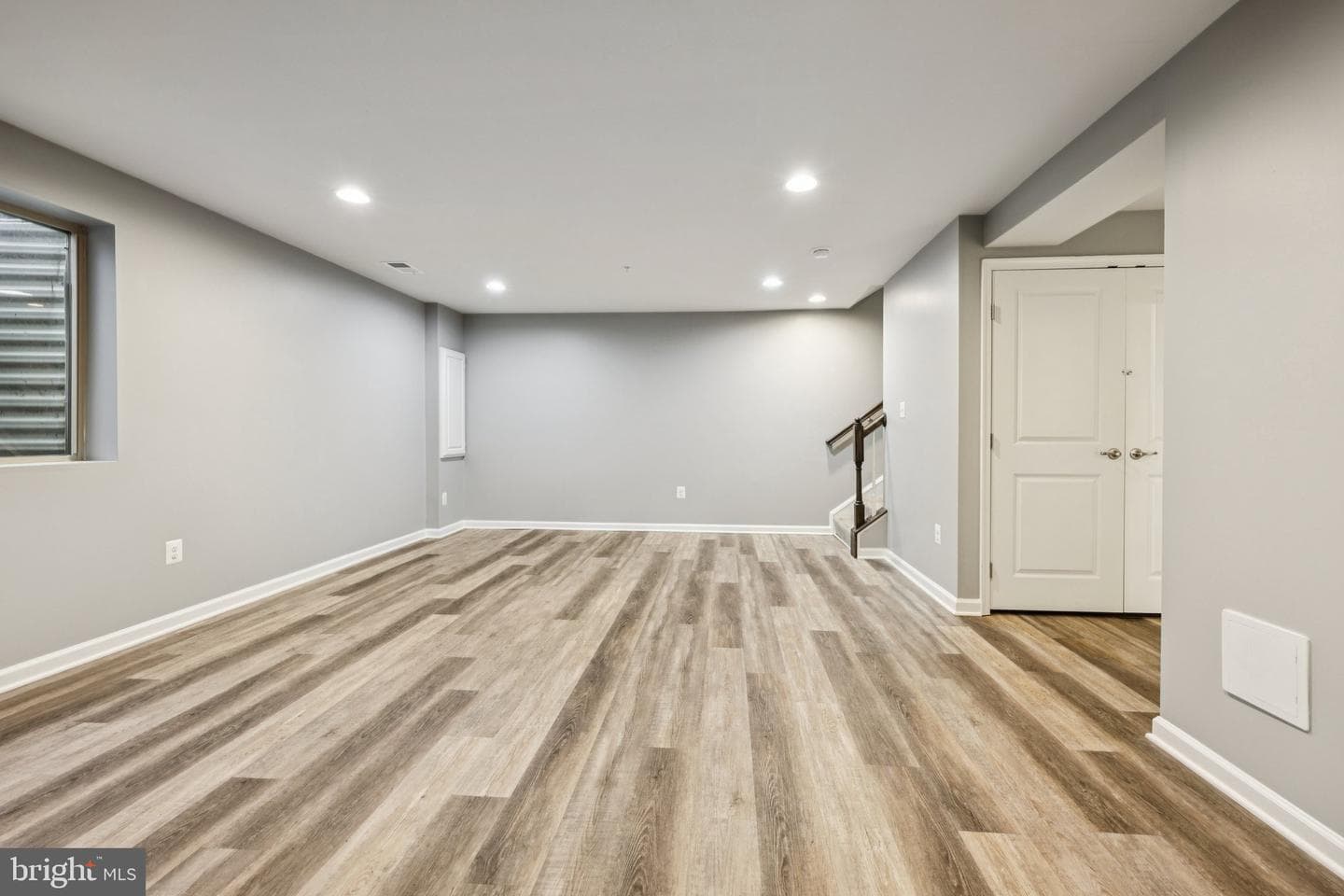1605 Regent Manor Court photo 32