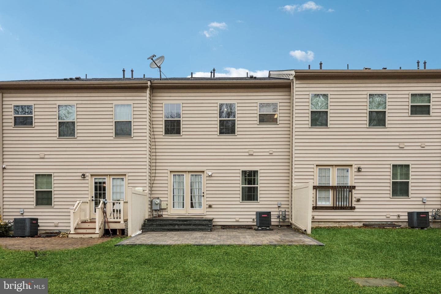 1605 Regent Manor Court photo 39
