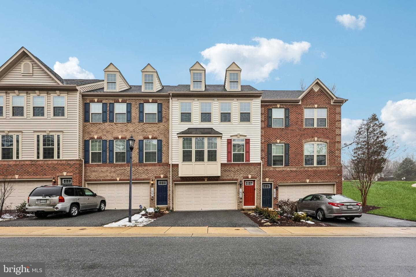 1605 Regent Manor Court photo 45