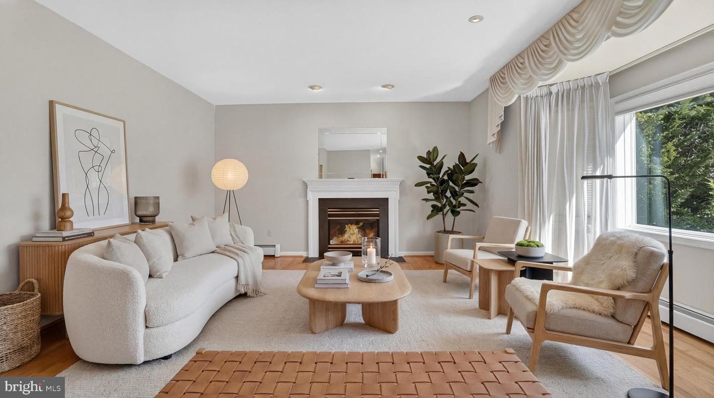 15022 Snowden Drive photo 5
