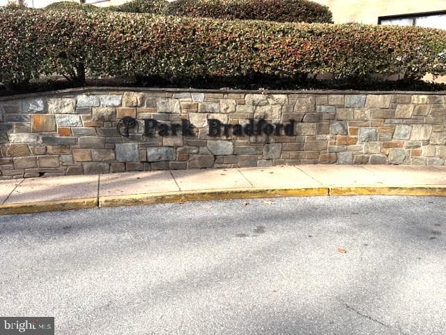 8601 Manchester Road #310 photo 3