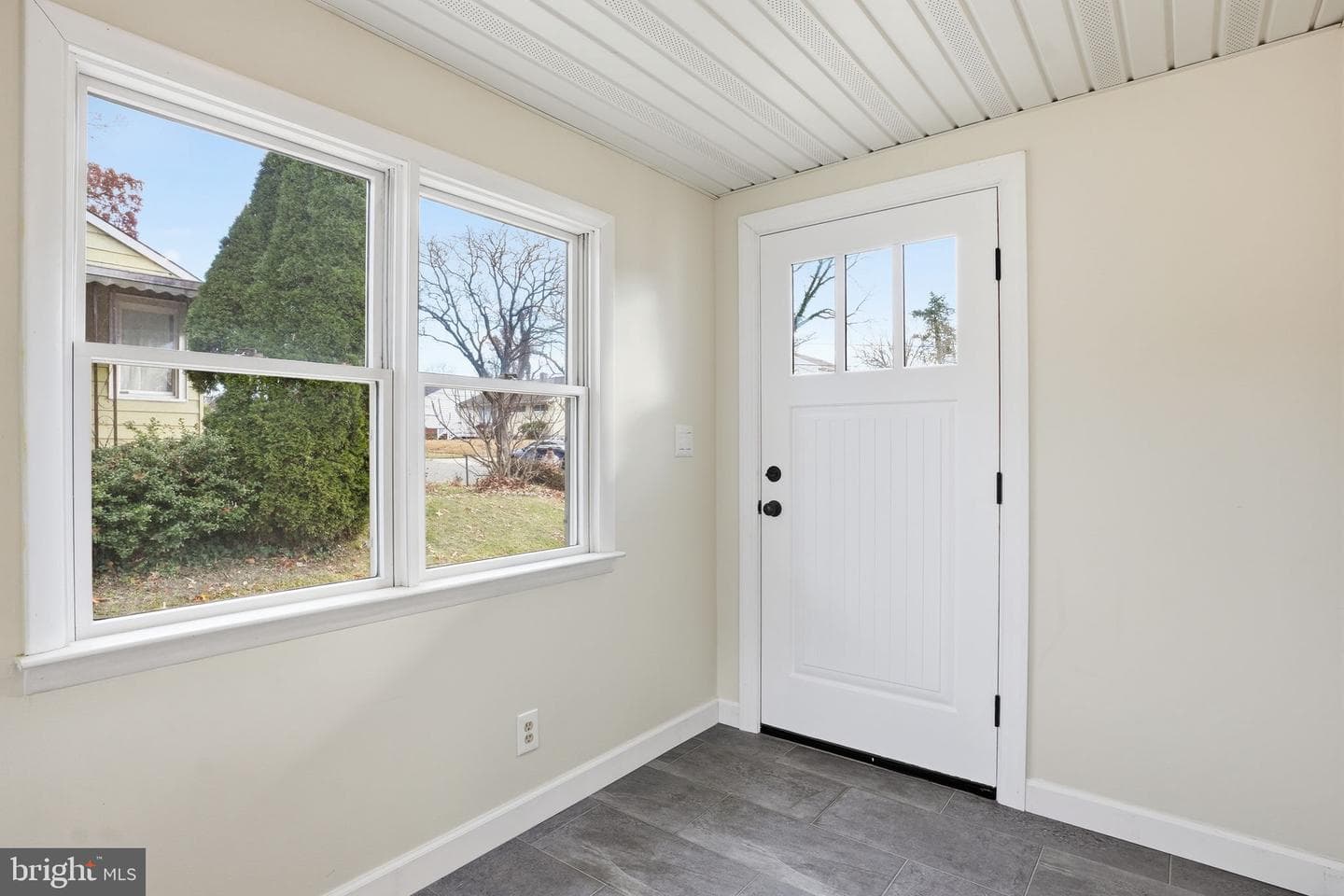 1306 Abbott Road photo 3