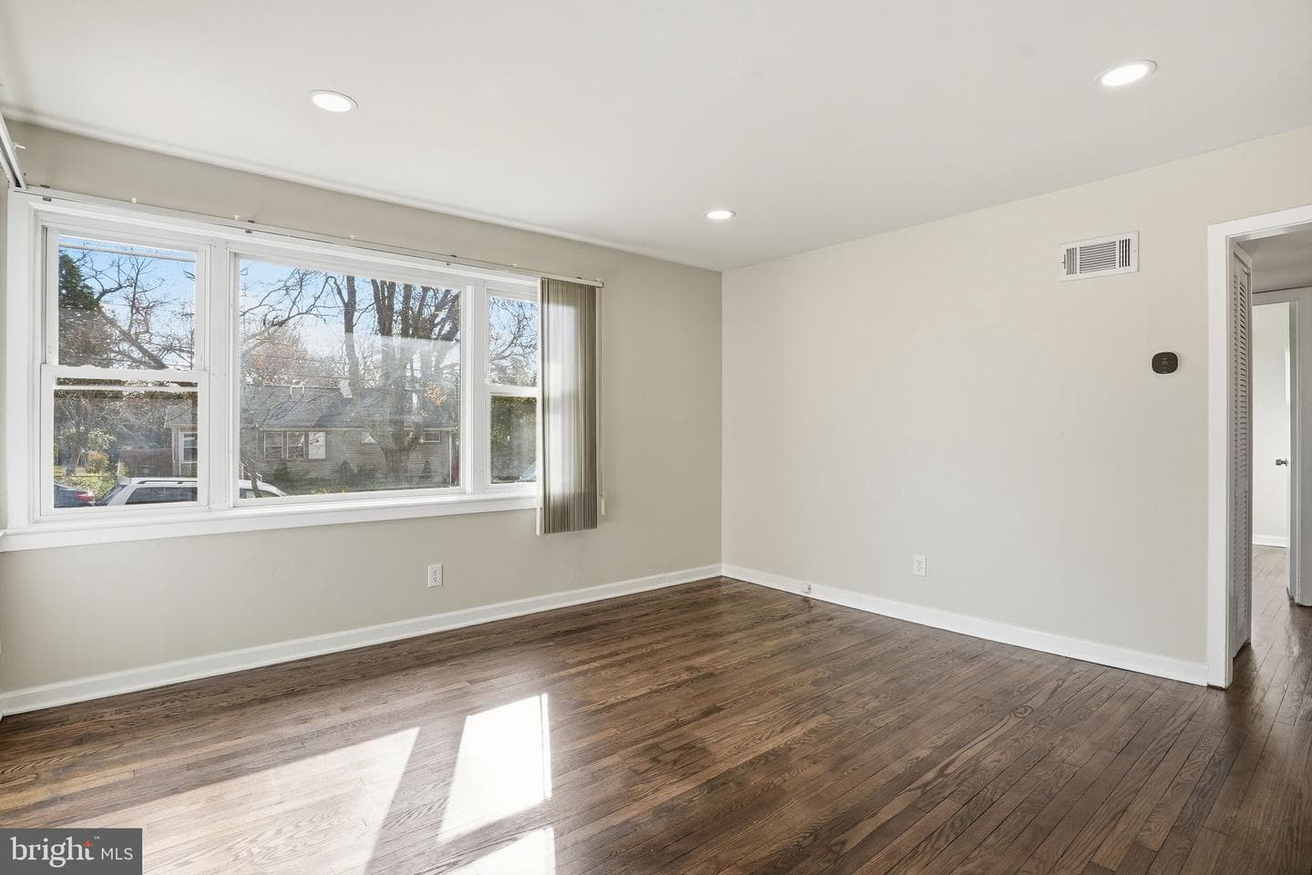 1306 Abbott Road photo 5