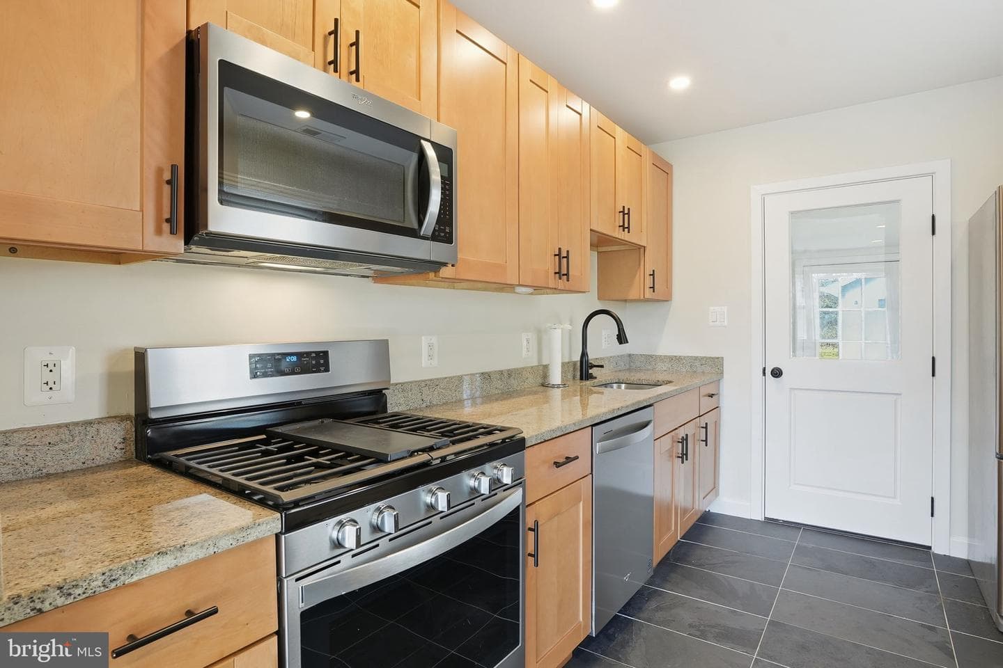 1306 Abbott Road photo 8