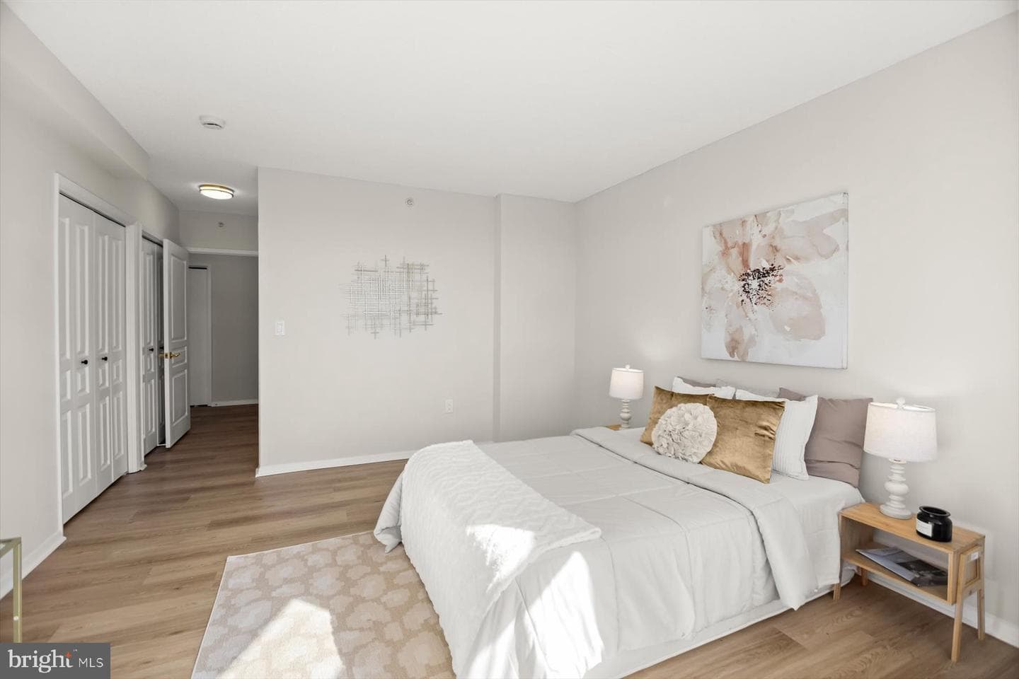 7111 Woodmont Avenue #402 photo 13