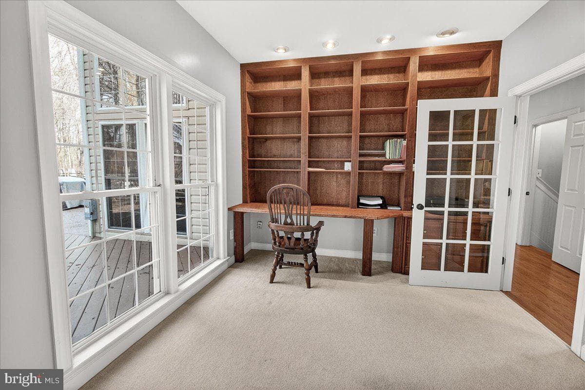 21 Hackett Court photo 41