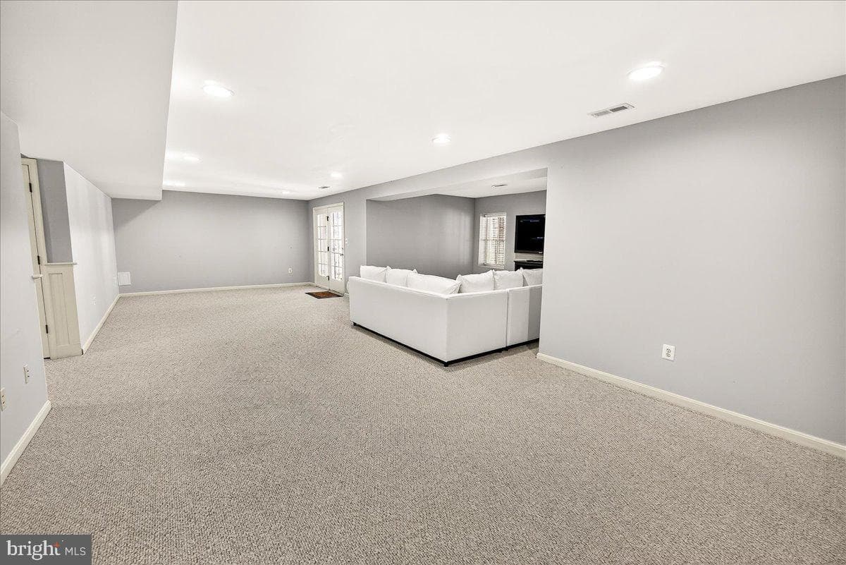 21 Hackett Court photo 62