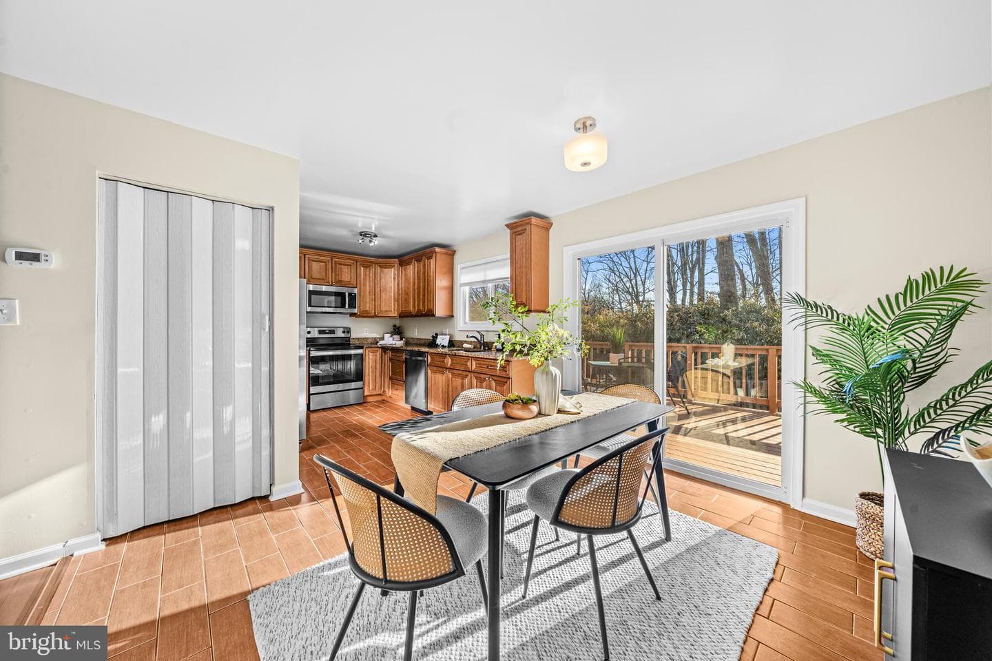 7818 Briardale Terrace photo 10