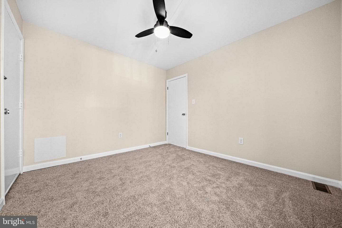 7818 Briardale Terrace photo 29