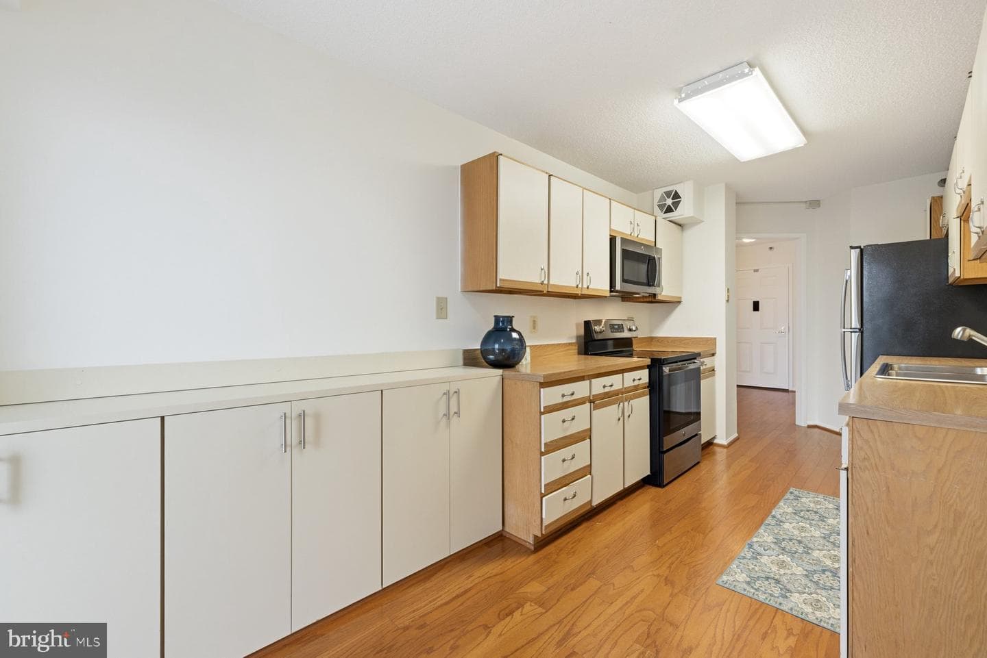 15107 Interlachen Drive #2-801 photo 16